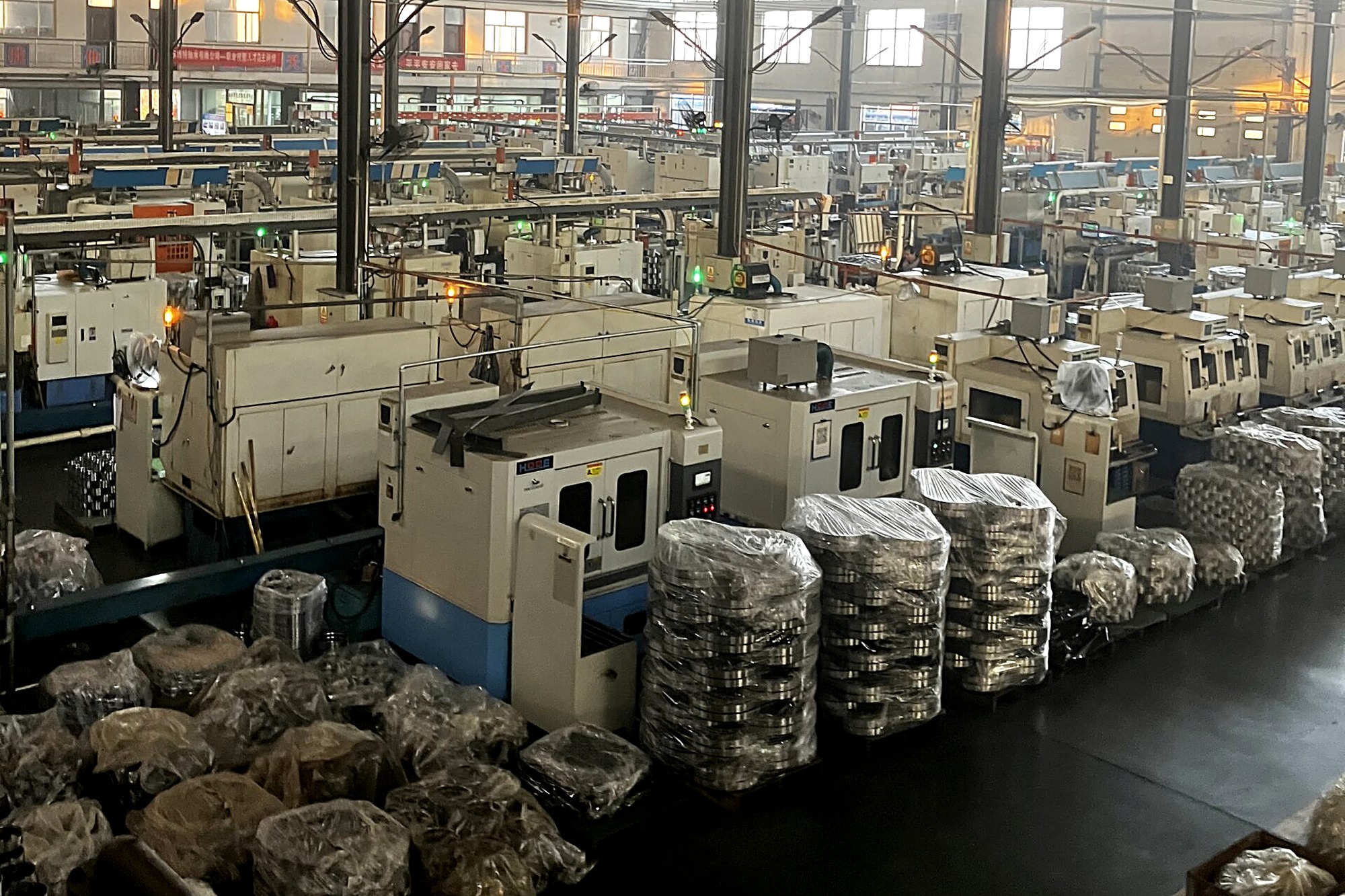 Bearing manufacturing floor in China